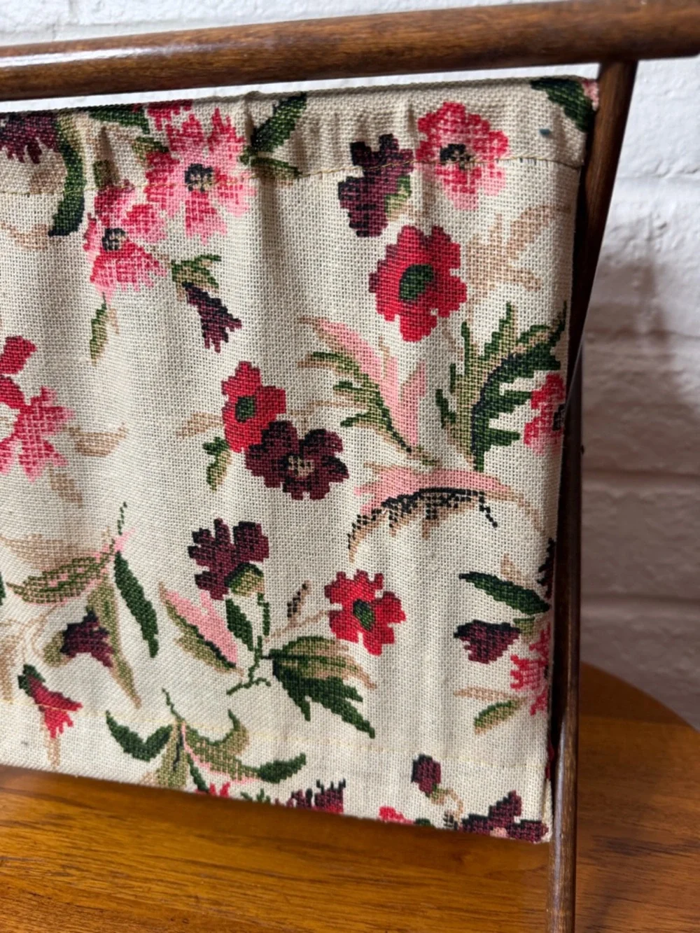 Vintage Mid Century Yarn Sewing Knitting Caddy Basket Bag Folding Wood Frame